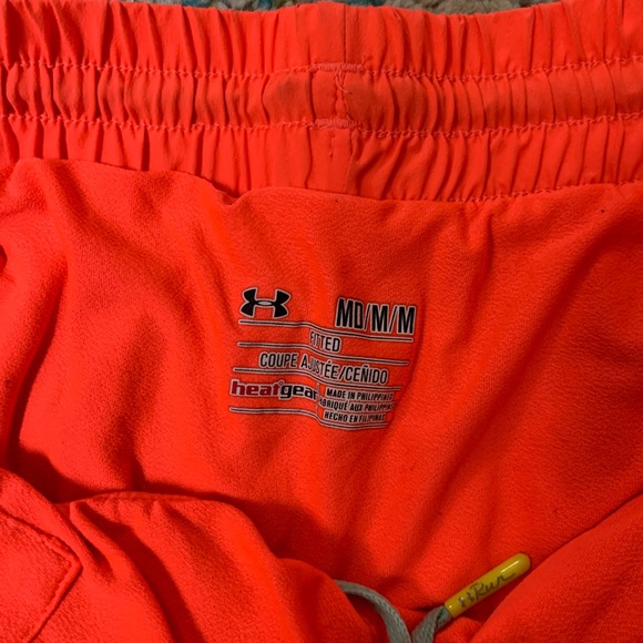 Under armour running shorts - Picture 2 of 2
